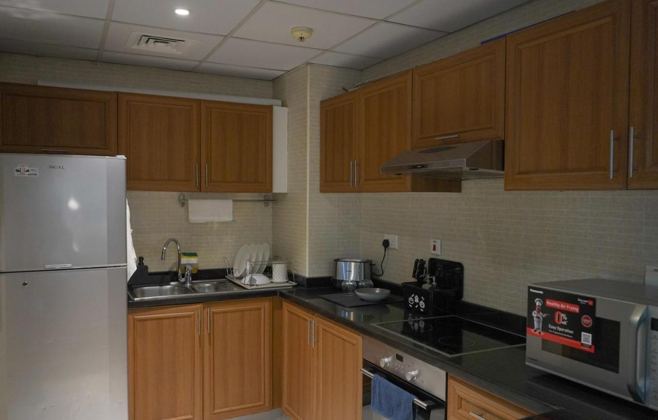 Step Into Serenity - Discover Modern Living In 1Br Apartment With Panoramic Views In Dubai Marina Near Jbr Walk, Beach And Bla Bla Club Exterior foto